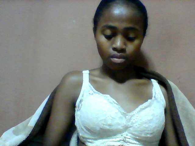 Clarah1 live cam on BongaCams