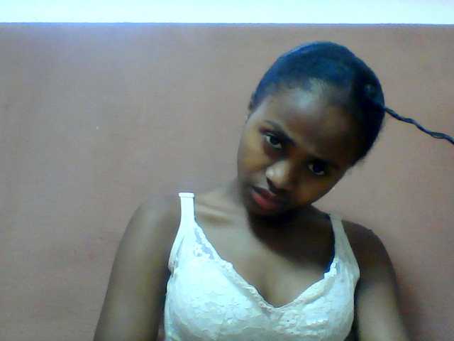 Clarah1 live cam on BongaCams