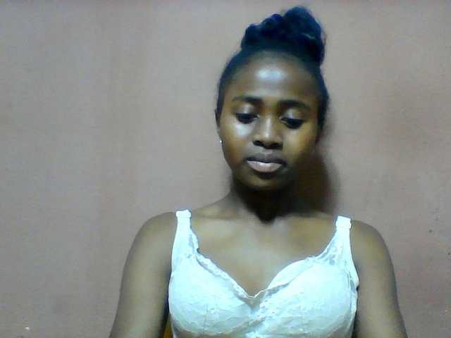Clarah1 live cam on BongaCams