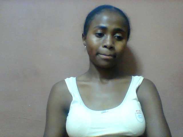 Clarah1 live cam on BongaCams