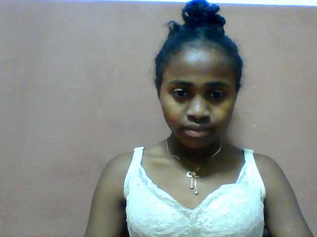Clarah1 live cam preview