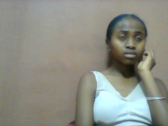 Clarah1 live cam on BongaCams