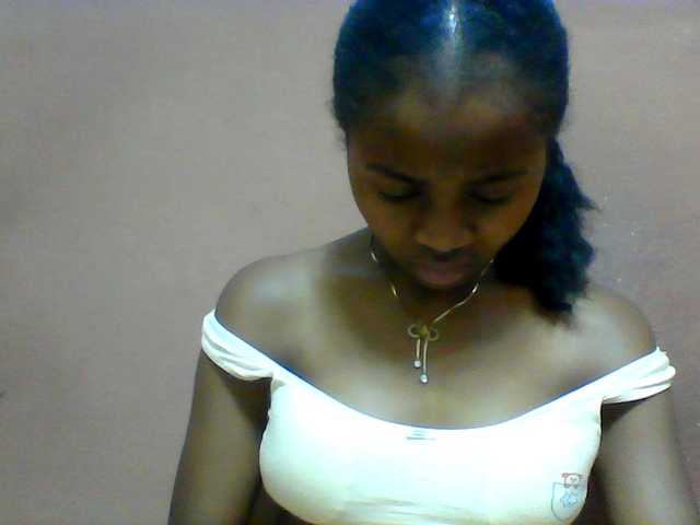 Clarah1 live cam preview