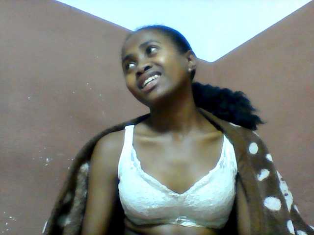 Clarah1 live cam on BongaCams
