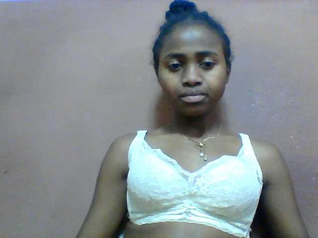 Clarah1 live cam on BongaCams