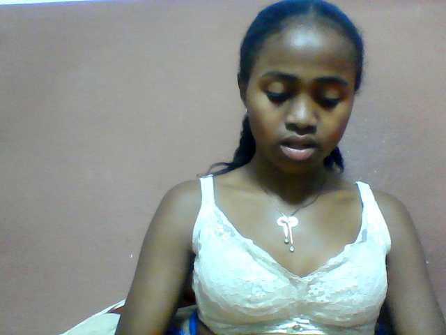 Clarah1 live cam preview