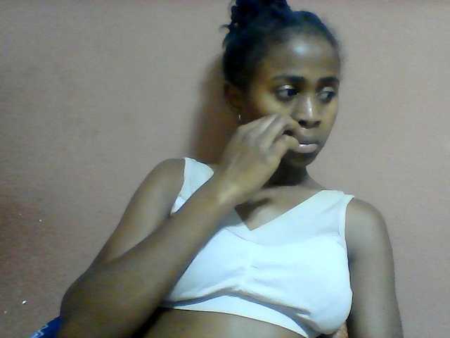 Clarah1 live cam on BongaCams
