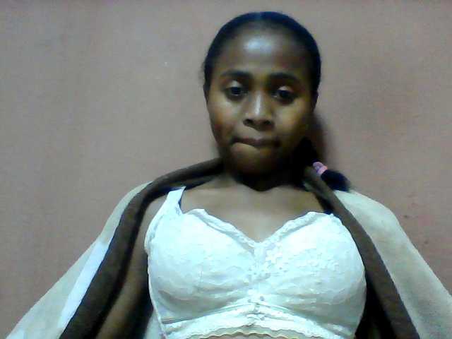 Clarah1 live cam on BongaCams