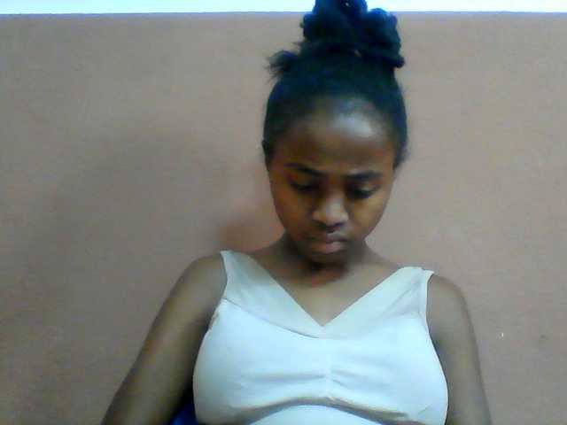 Clarah1 live cam on BongaCams