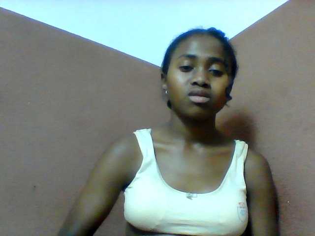 Clarah1 live cam on BongaCams