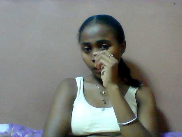 Clarah1 live cam on BongaCams