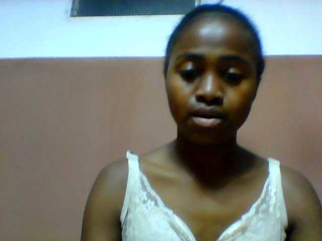 Clarah1 live cam on BongaCams
