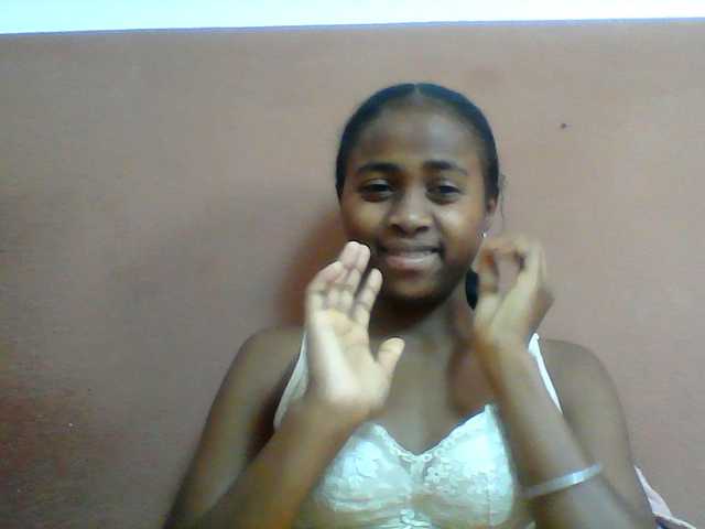 Clarah1 live cam on BongaCams
