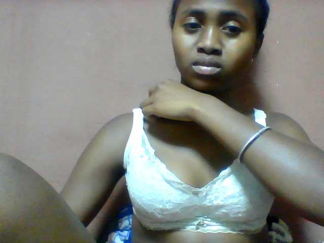 Clarah1 live cam preview