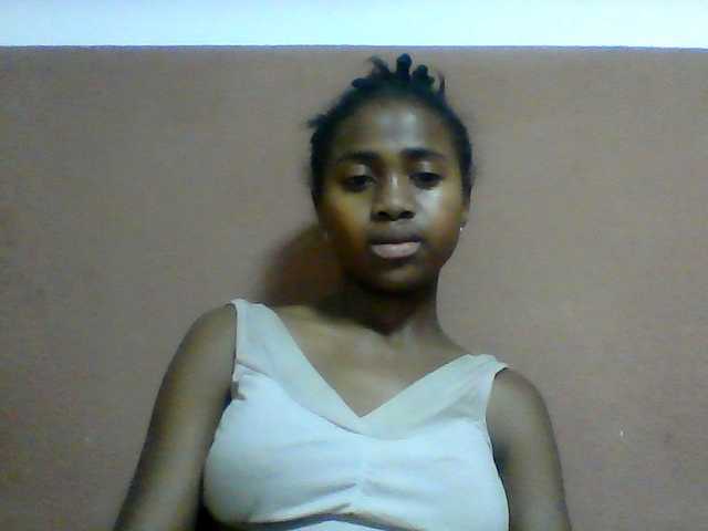 Clarah1 live cam on BongaCams
