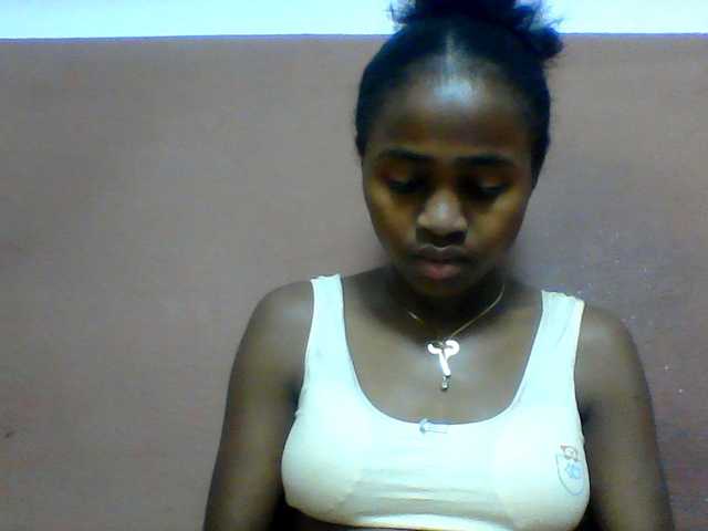 Clarah1 live cam on BongaCams