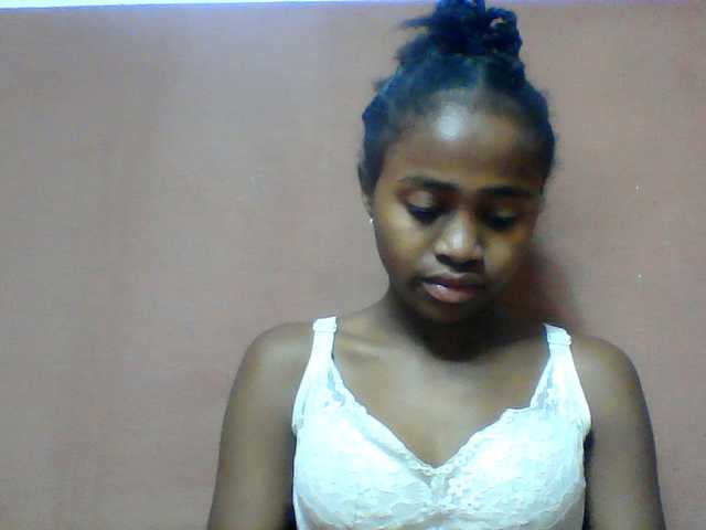 Clarah1 live cam on BongaCams