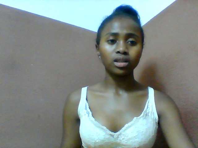 Clarah1 live cam on BongaCams