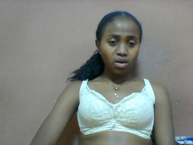 Clarah1 live cam on BongaCams