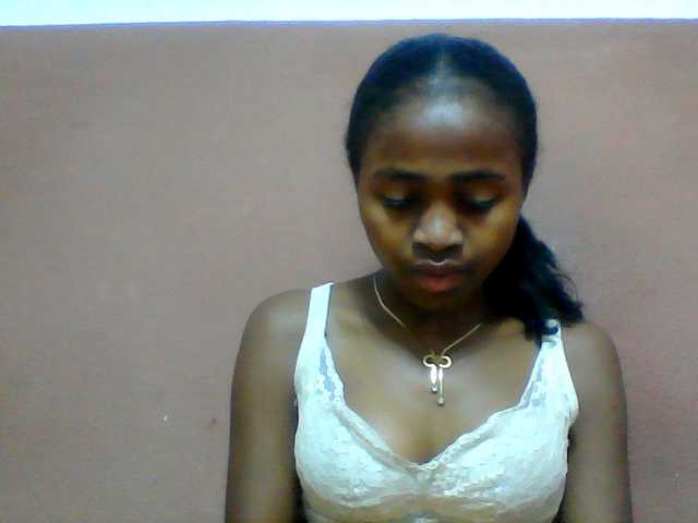 Clarah1 live cam on BongaCams