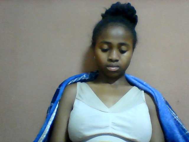 Clarah1 live cam on BongaCams