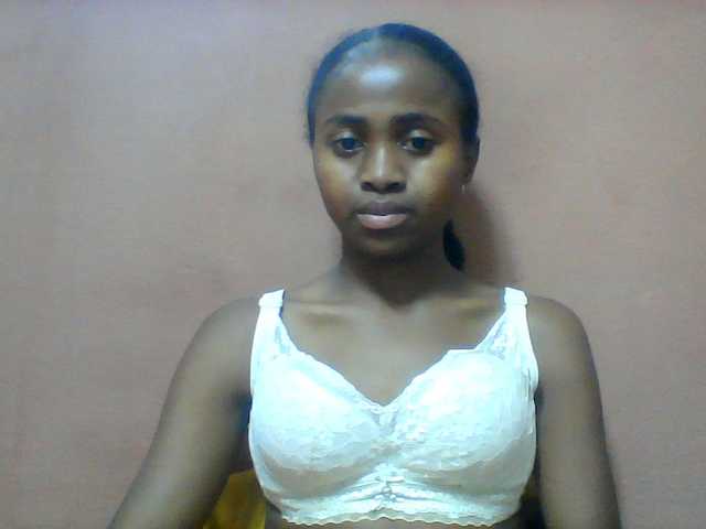 Clarah1 live cam on BongaCams