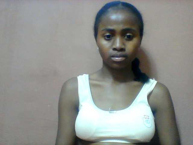 Clarah1 live cam on BongaCams