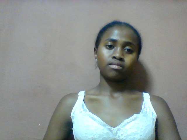 Clarah1 live cam on BongaCams