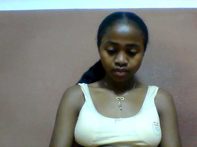 Clarah1 live cam on BongaCams