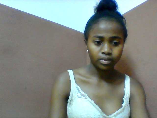Clarah1 live cam on BongaCams