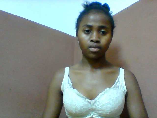 Clarah1 live cam on BongaCams