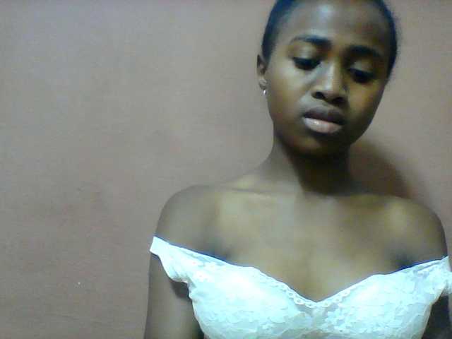 Clarah1 live cam on BongaCams