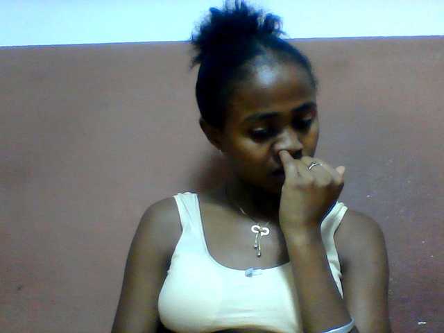 Clarah1 live cam on BongaCams