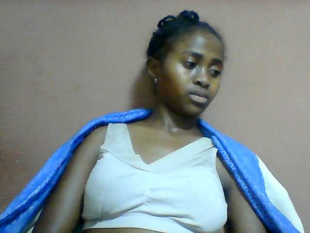 Clarah1 live cam on BongaCams