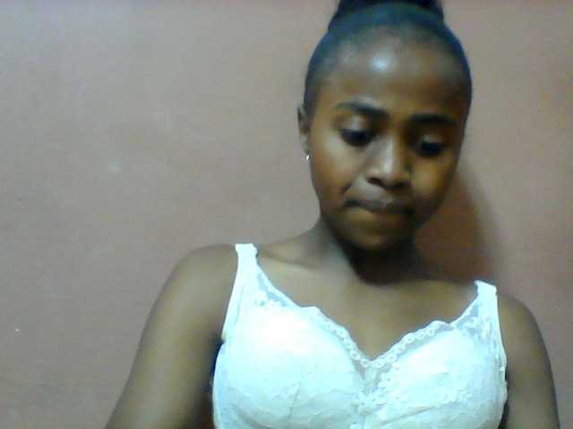 Clarah1 live cam on BongaCams