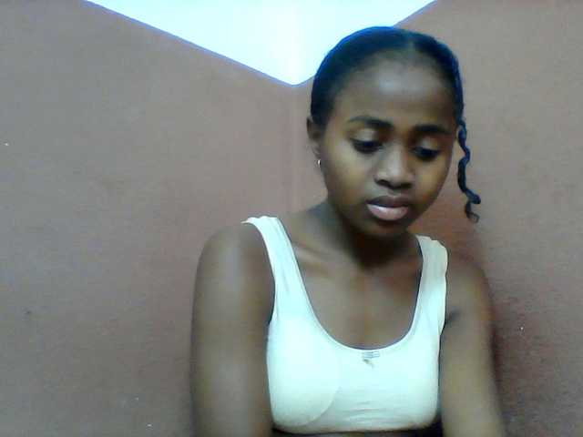 Clarah1 live cam on BongaCams