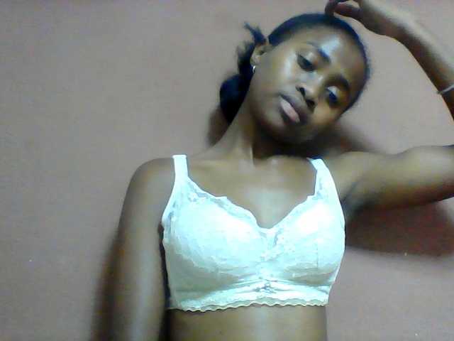 Clarah1 live cam on BongaCams