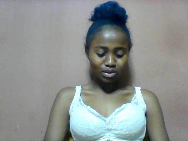 Clarah1 live cam on BongaCams