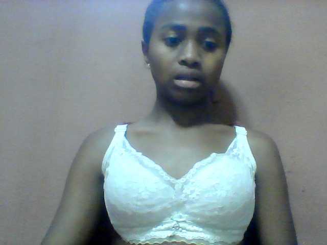Clarah1 live cam on BongaCams