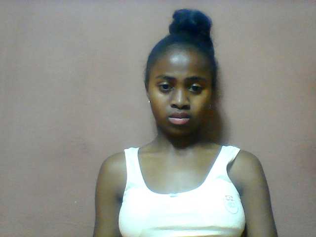 Clarah1 live cam on BongaCams