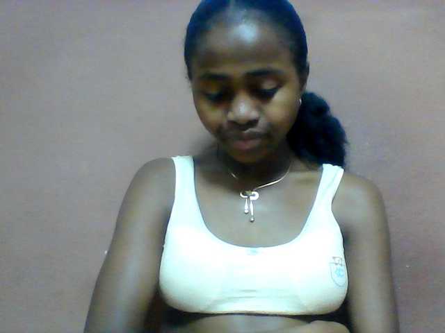 Clarah1 live cam preview