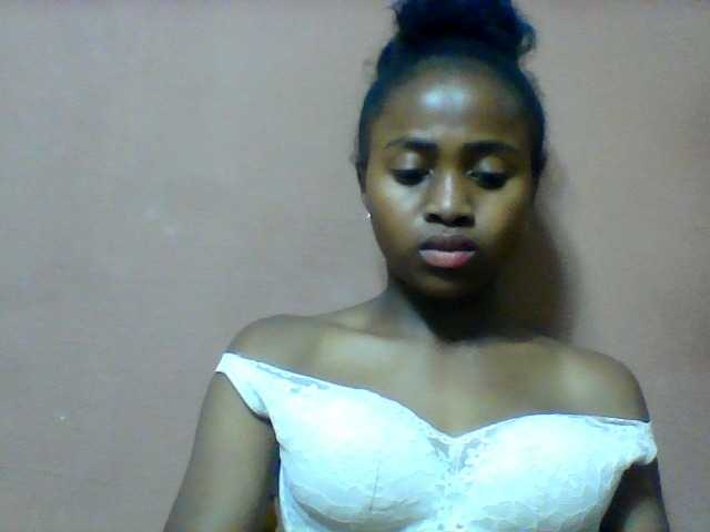 Clarah1 live cam on BongaCams