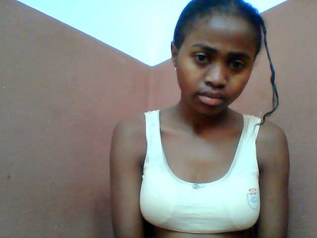 Clarah1 live cam on BongaCams