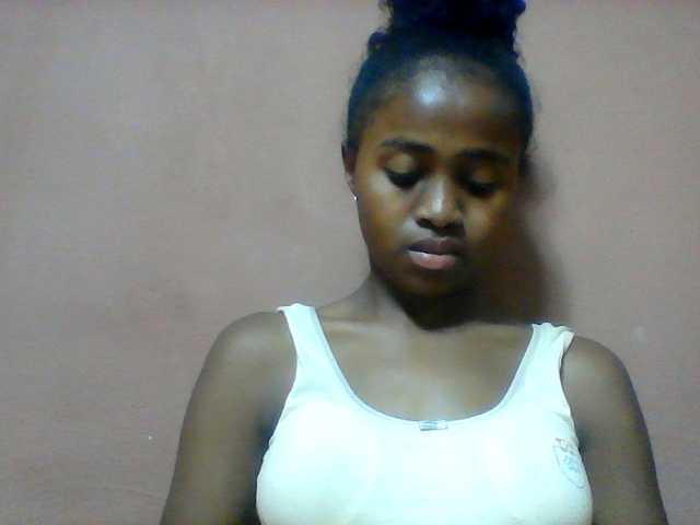 Clarah1 live cam on BongaCams
