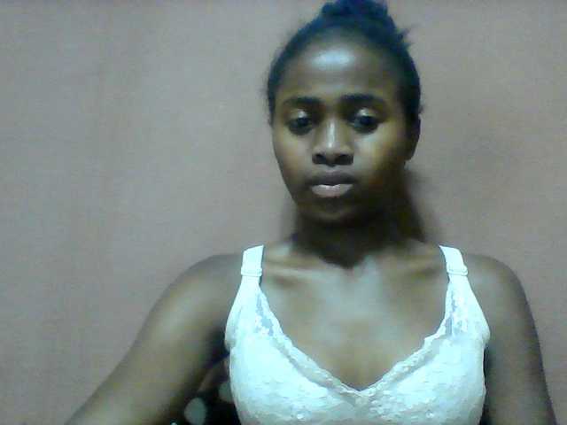 Clarah1 live cam on BongaCams