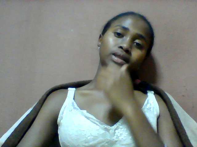 Clarah1 live cam on BongaCams