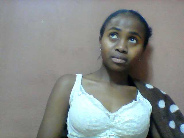 Clarah1 live cam on BongaCams