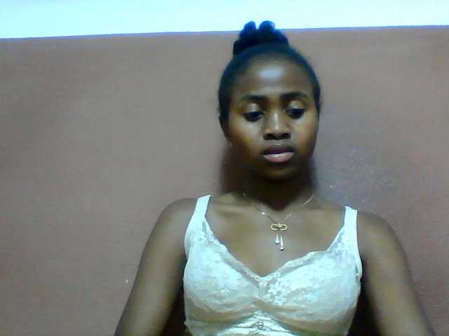 Clarah1 live cam on BongaCams