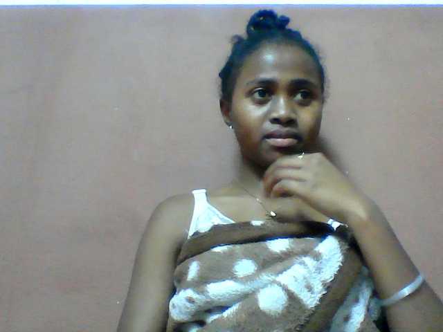 Clarah1 live cam preview