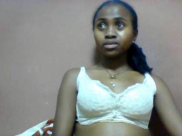 Clarah1 live cam preview